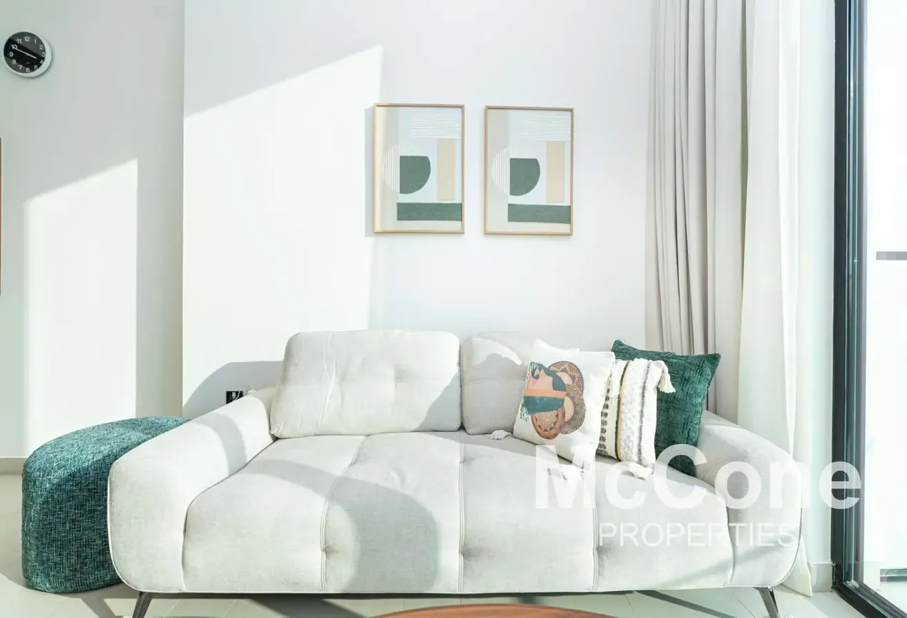 Contemporary | Vibrant | Sophisticated