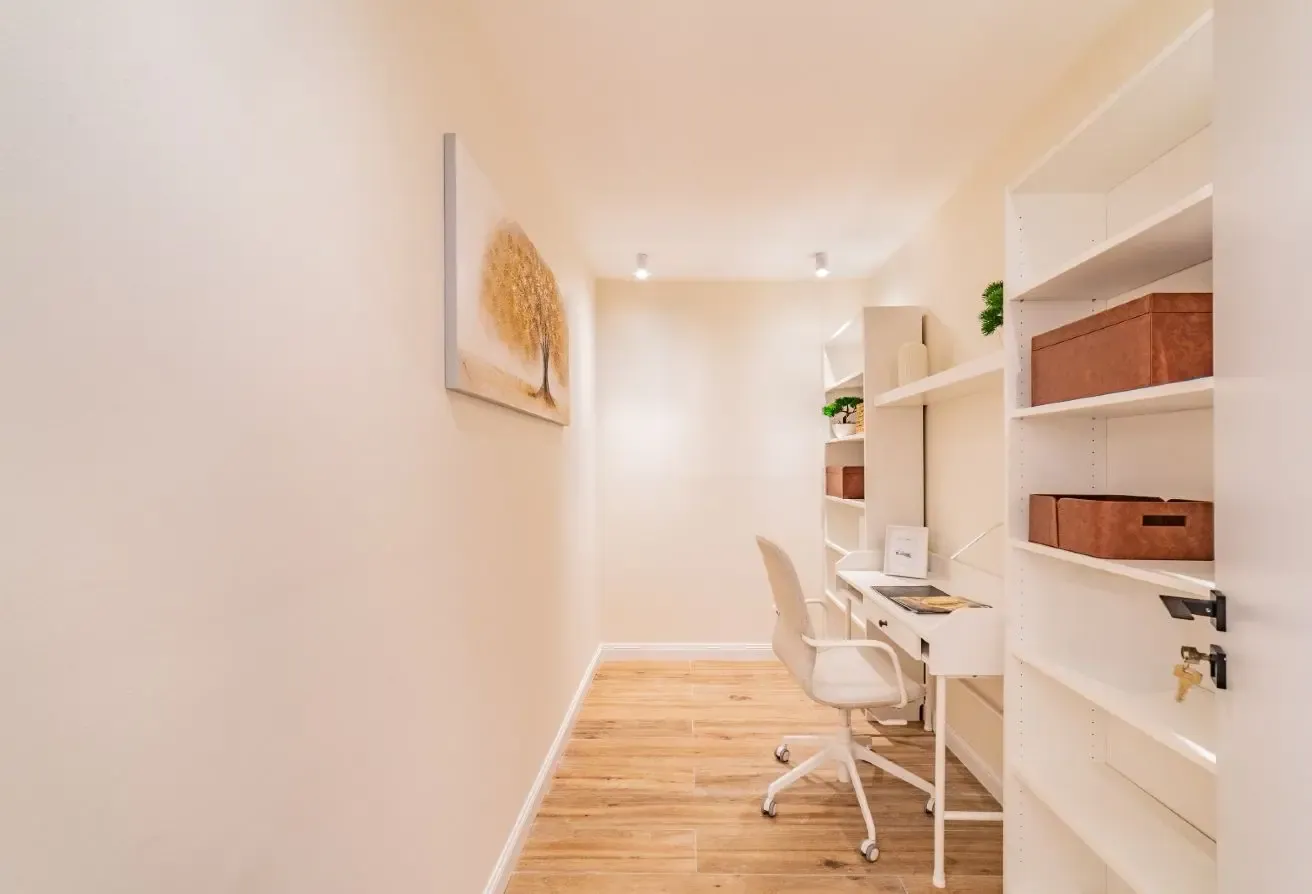 1BEDROOM PLUS STUDY | PRIVAYE POOL - BRAND NEW