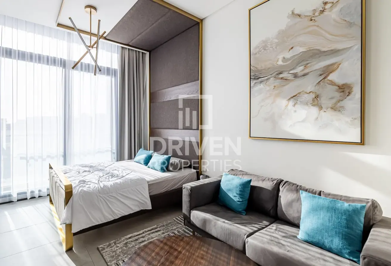 Amazing Studio | Furnished | Tenanted Unit