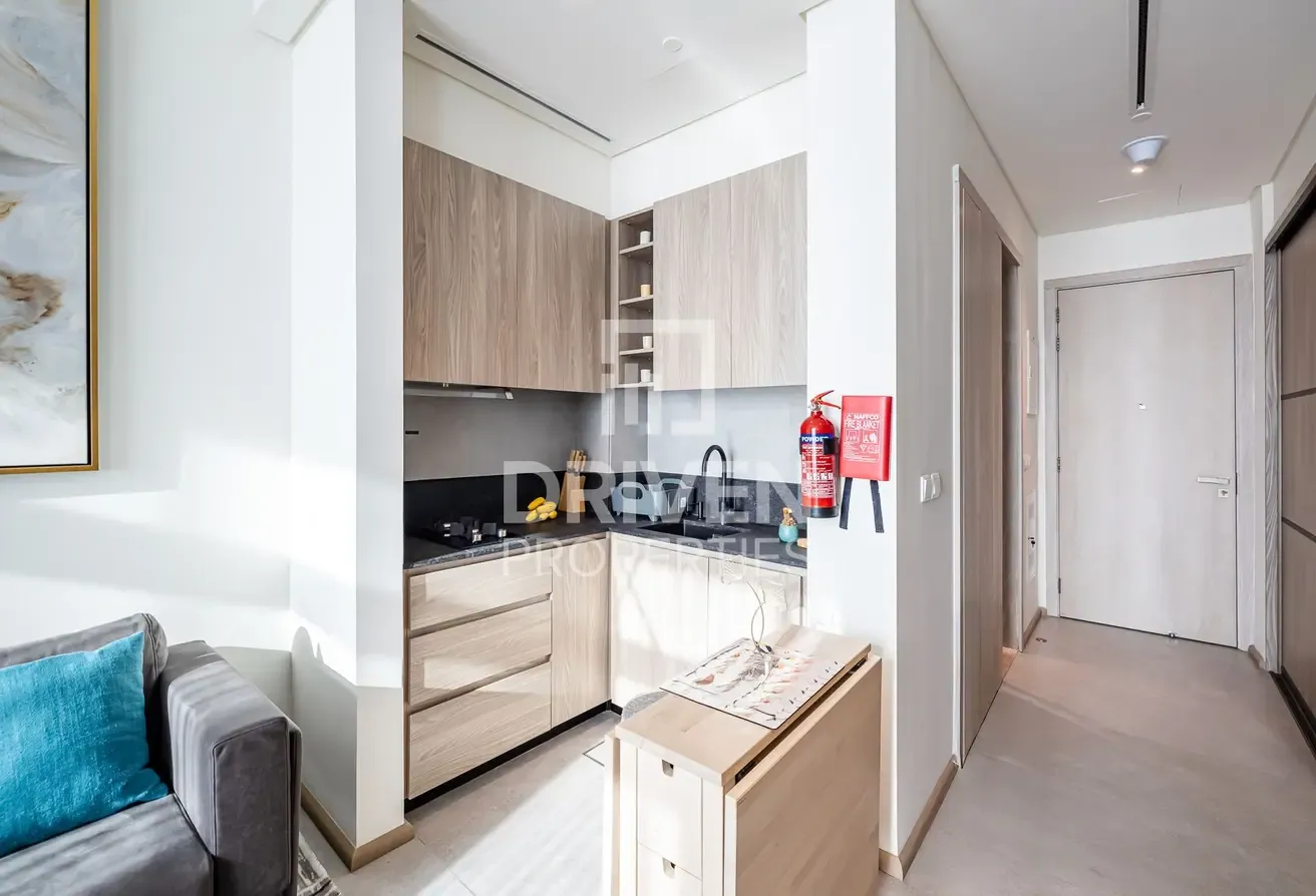 Amazing Studio | Furnished | Tenanted Unit