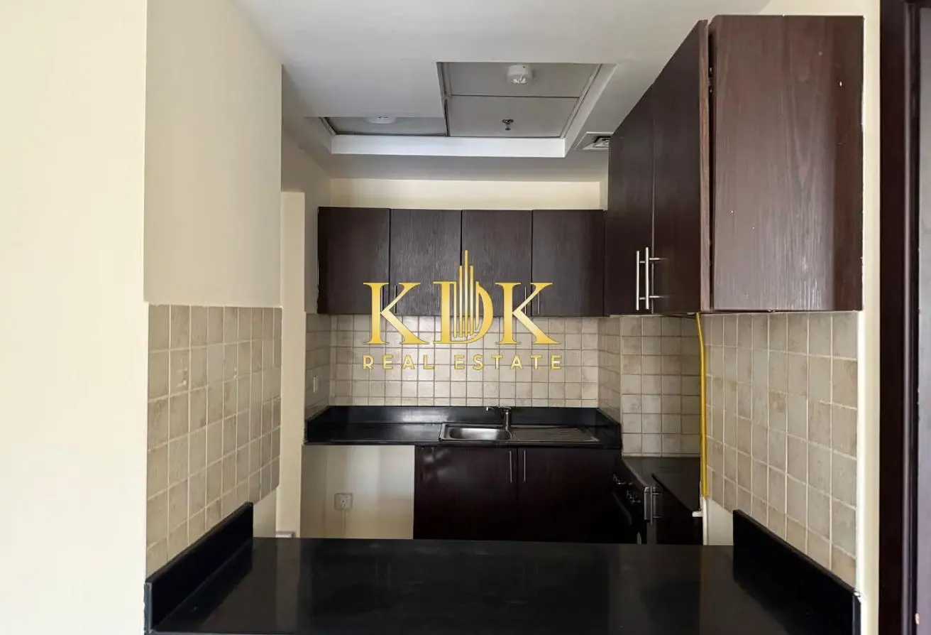 Vacant 2BR | Ideal for End user | Modern Layout