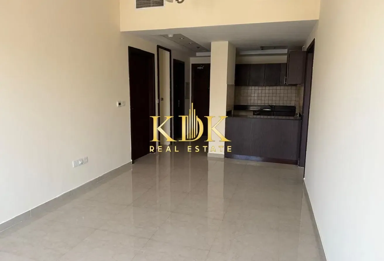 Vacant 2BR | Ideal for End user | Modern Layout