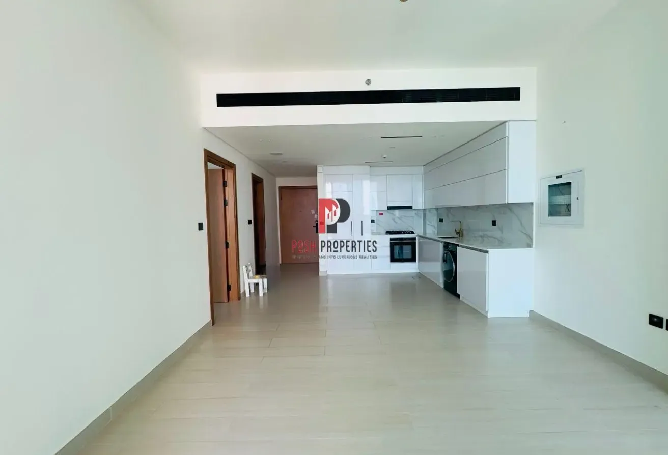 Spacious Unit l Prime location l Hot property
