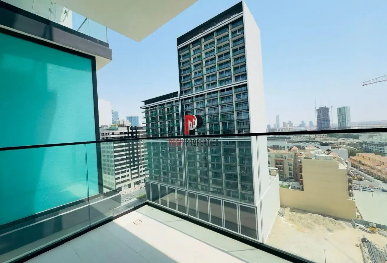 Spacious Unit l Prime location l Hot property