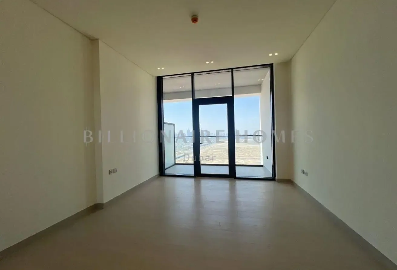 Vacant | Modern Studio | Prime Location