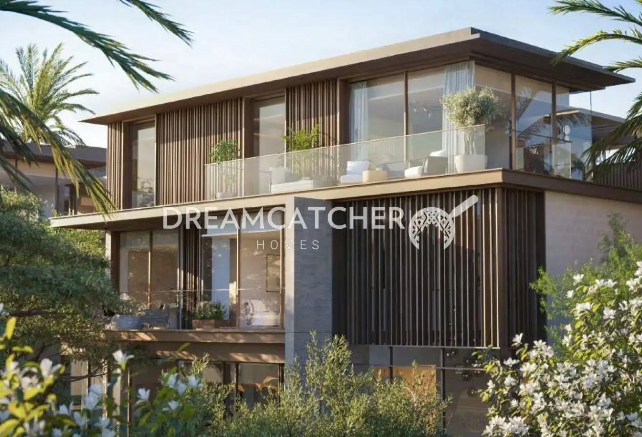 Luxury Lifestyle in Gated Community- Handover 2028