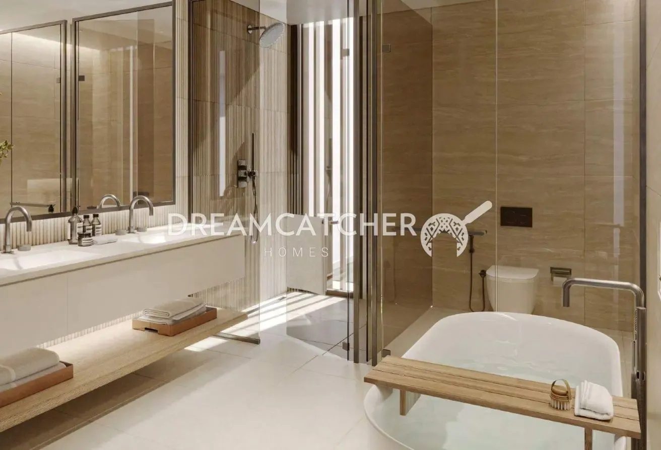 Luxury Lifestyle in Gated Community- Handover 2028