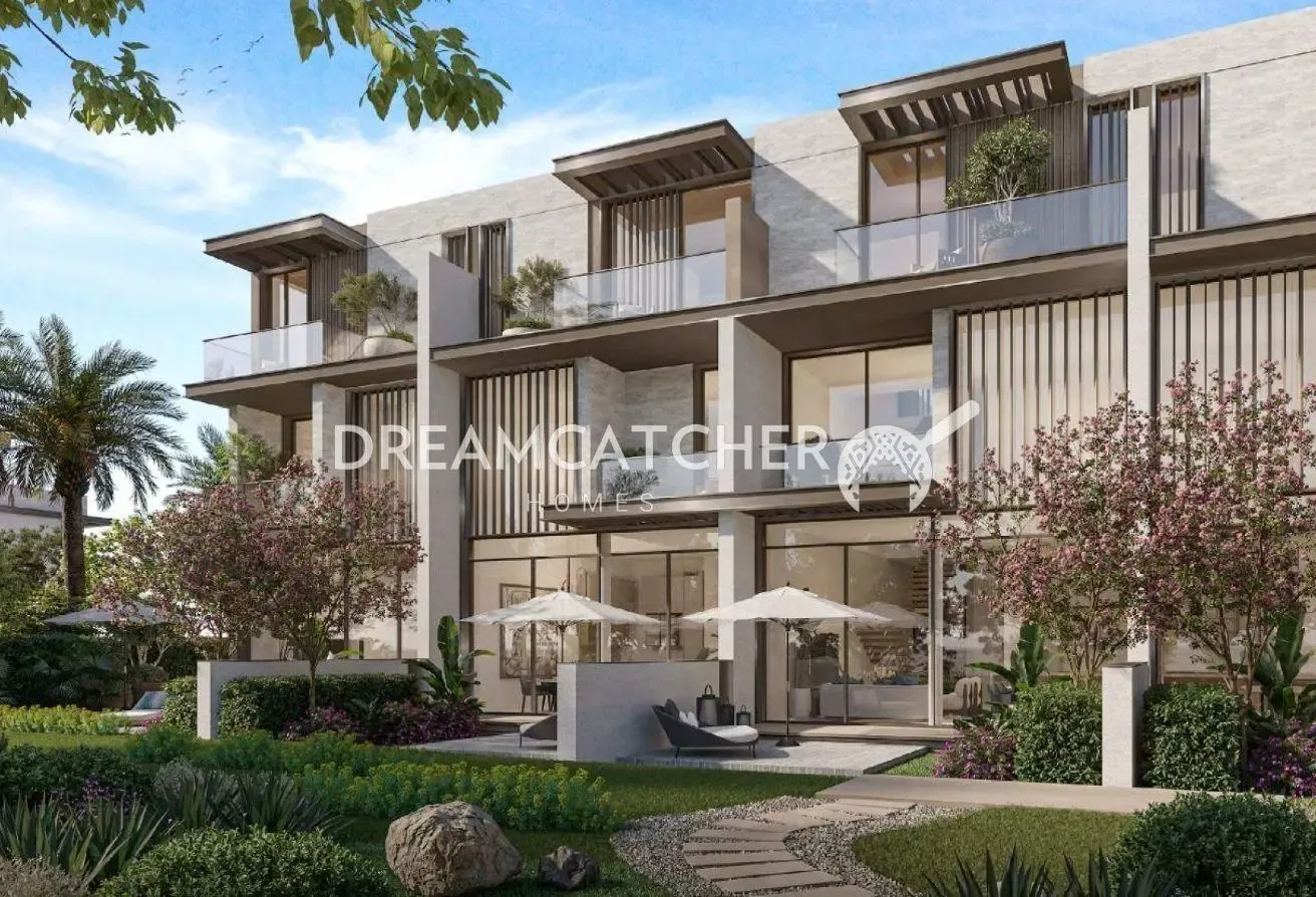 Luxury Lifestyle in Gated Community- Handover 2028