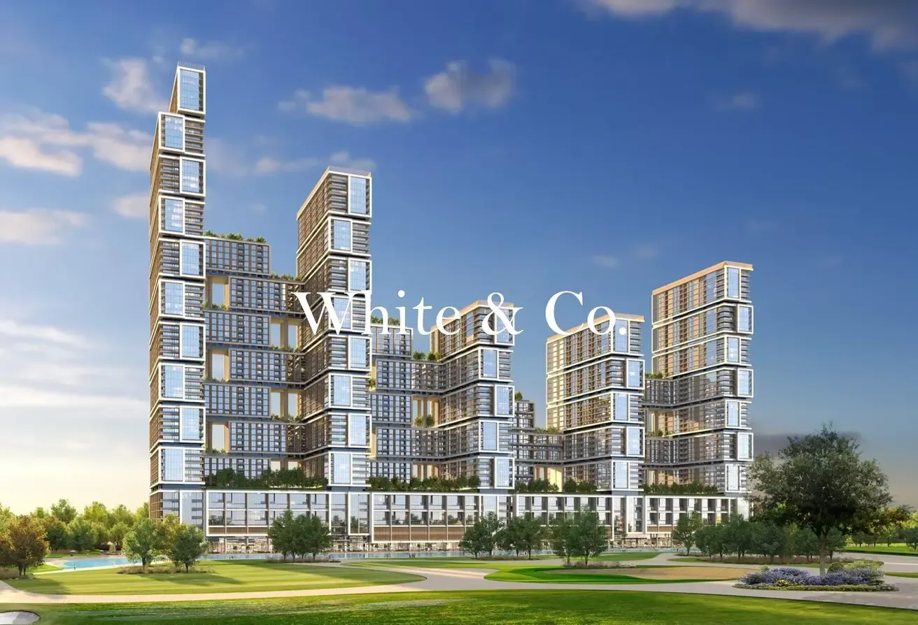 Luxury Living | Golf View | Villaments