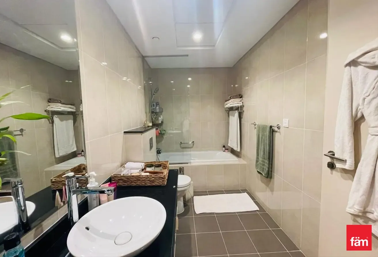 2 Br | High Floor | High ROI | Golf View