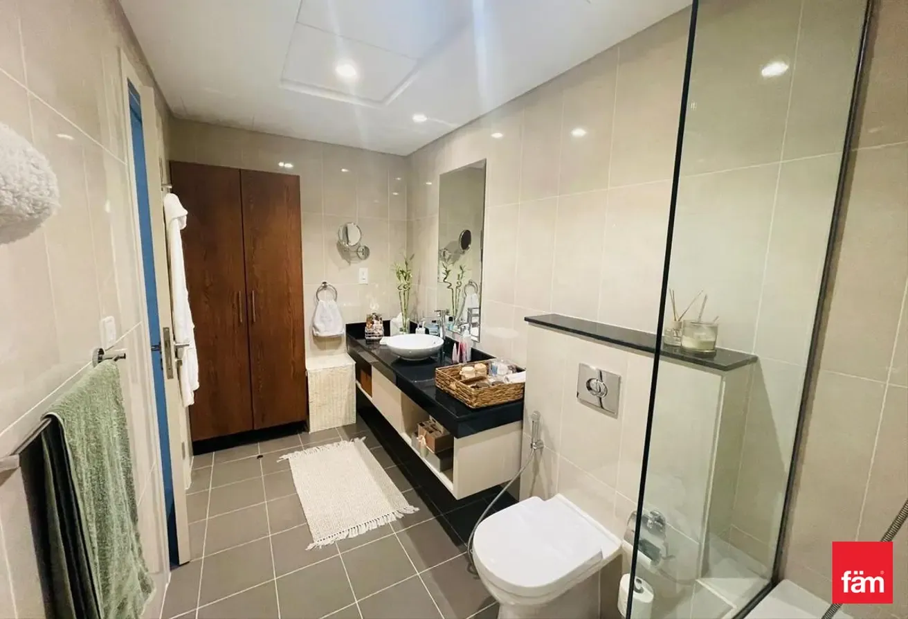 2 Br | High Floor | High ROI | Golf View