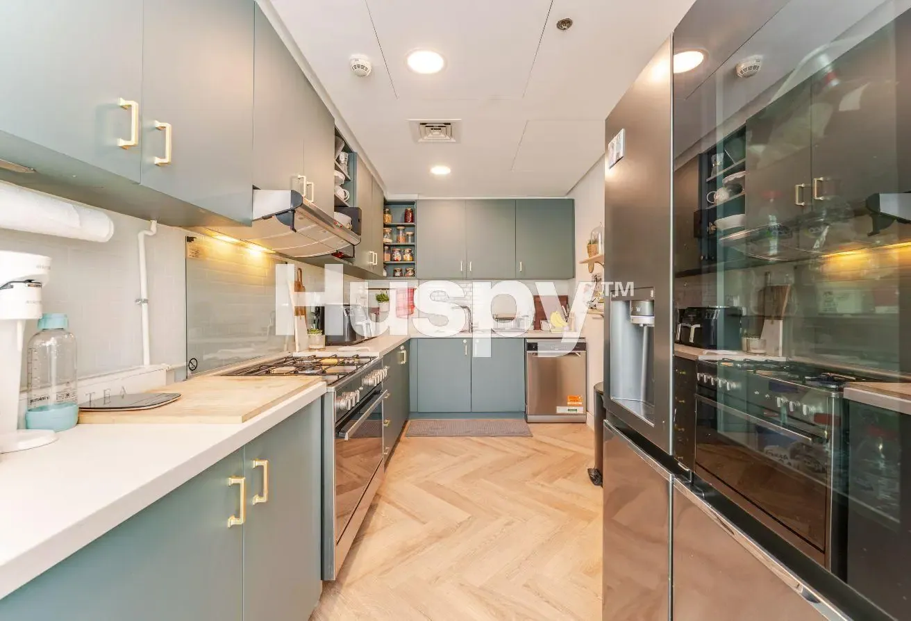 Vacant on Transfer | Maids Room | Sunrise Views