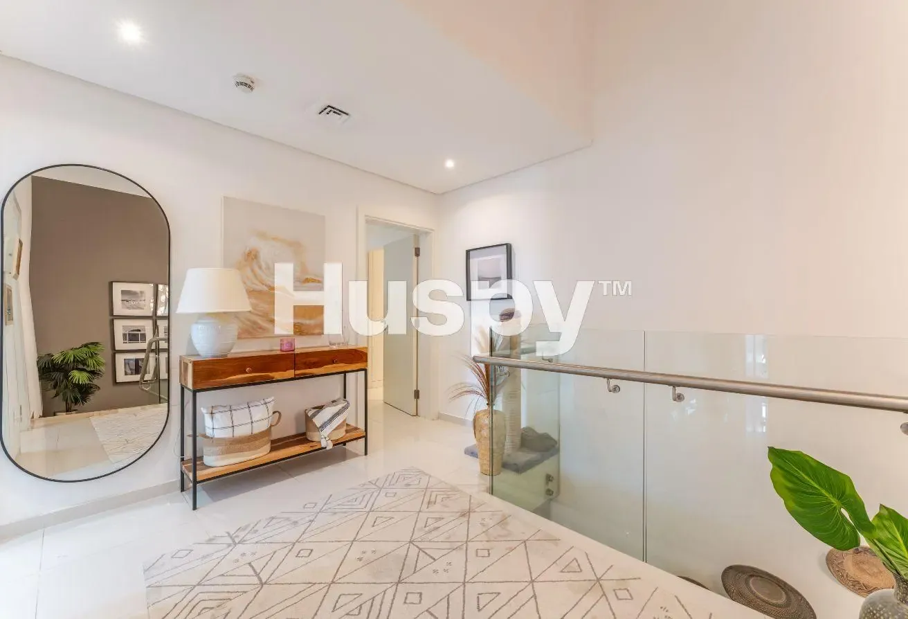 Vacant on Transfer | Maids Room | Sunrise Views