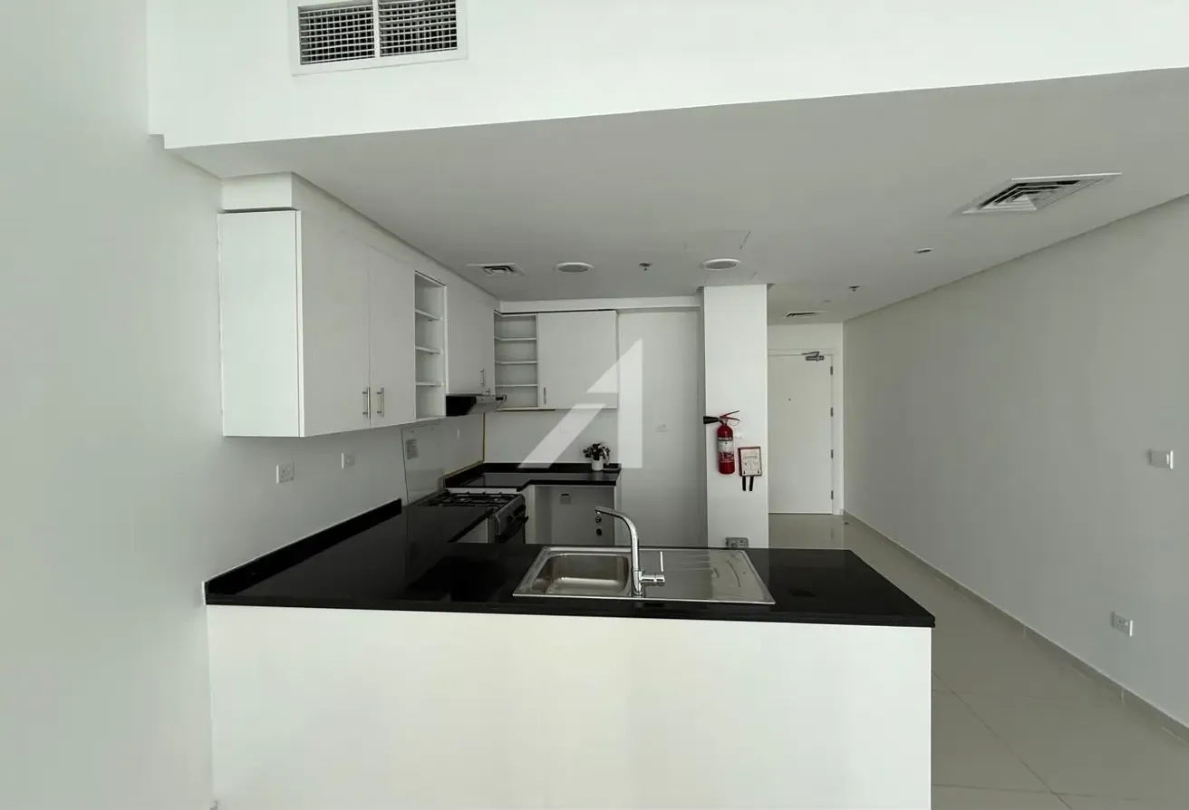 Exclusive |Golf View | High Floor |Well Maintained