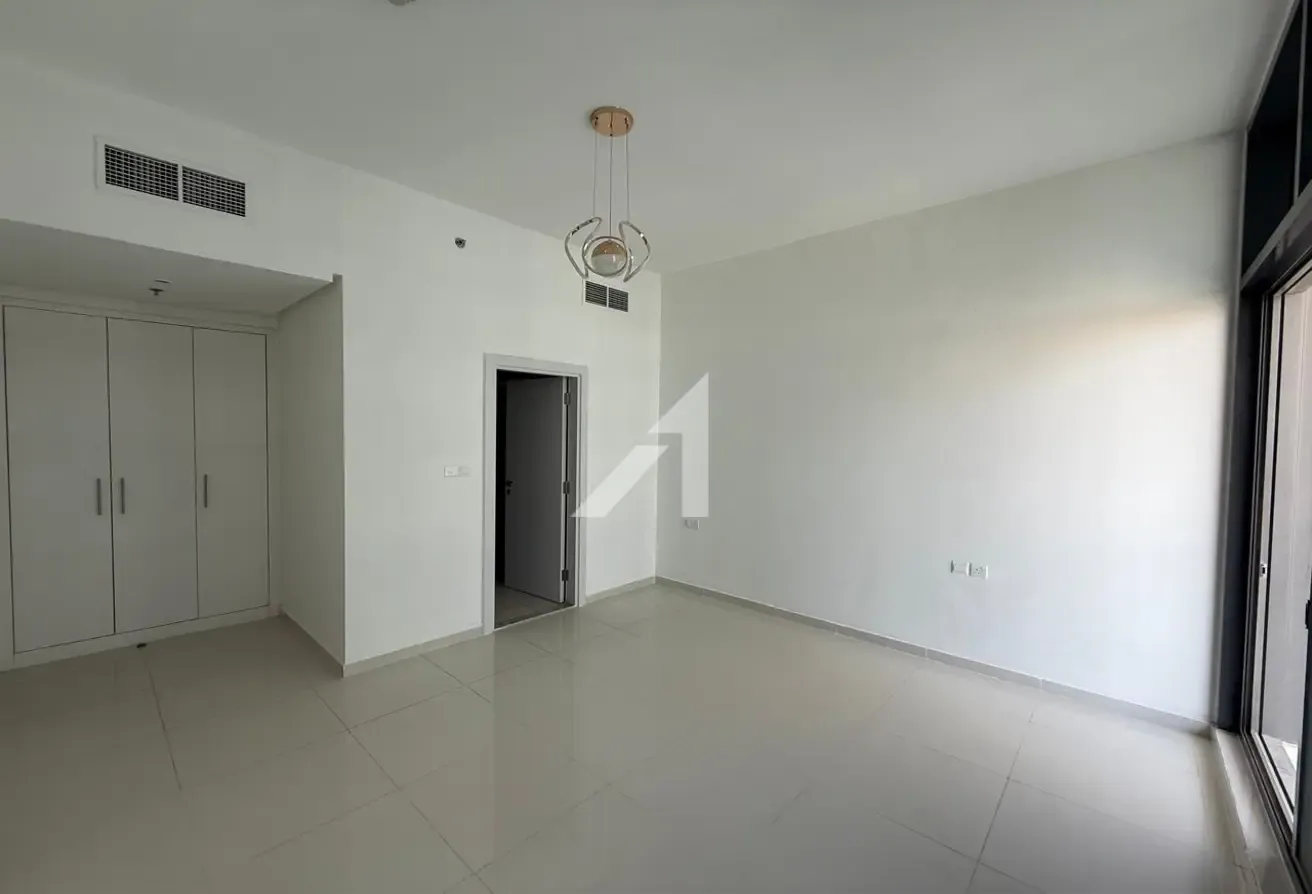 Exclusive |Golf View | High Floor |Well Maintained