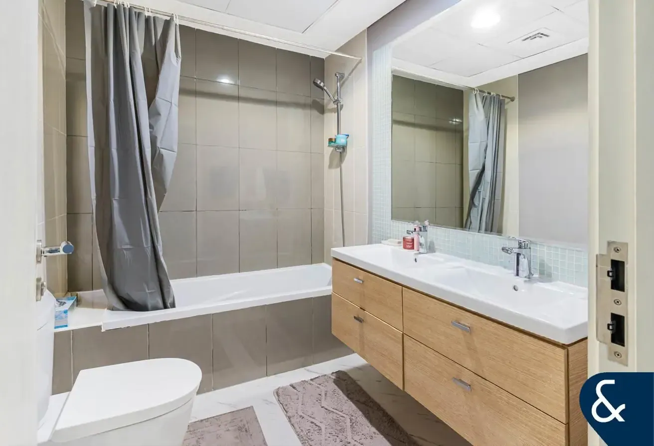 Duplex APT | Golf View | Partially Upgraded