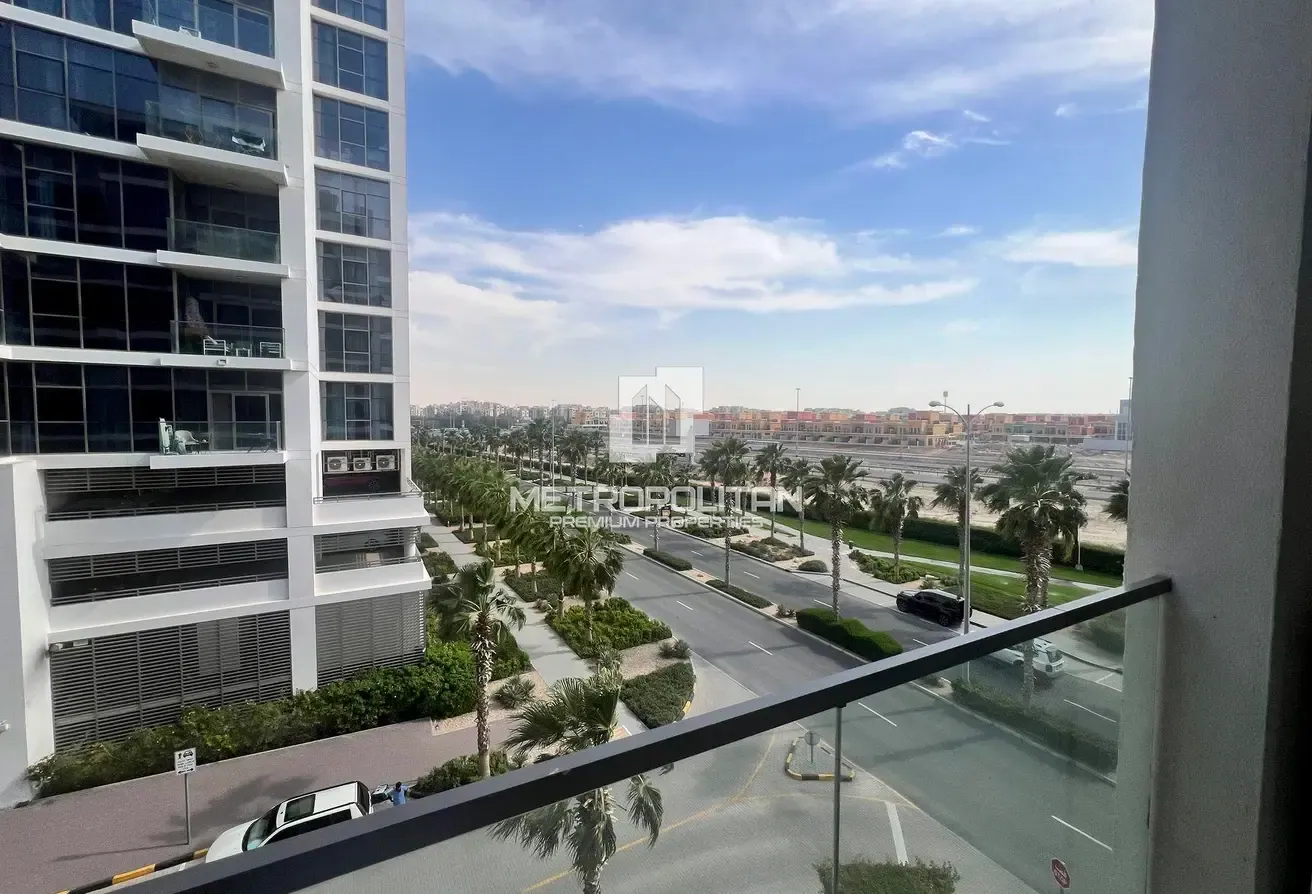 Corner Unit | Mid Floor | Currently Rented