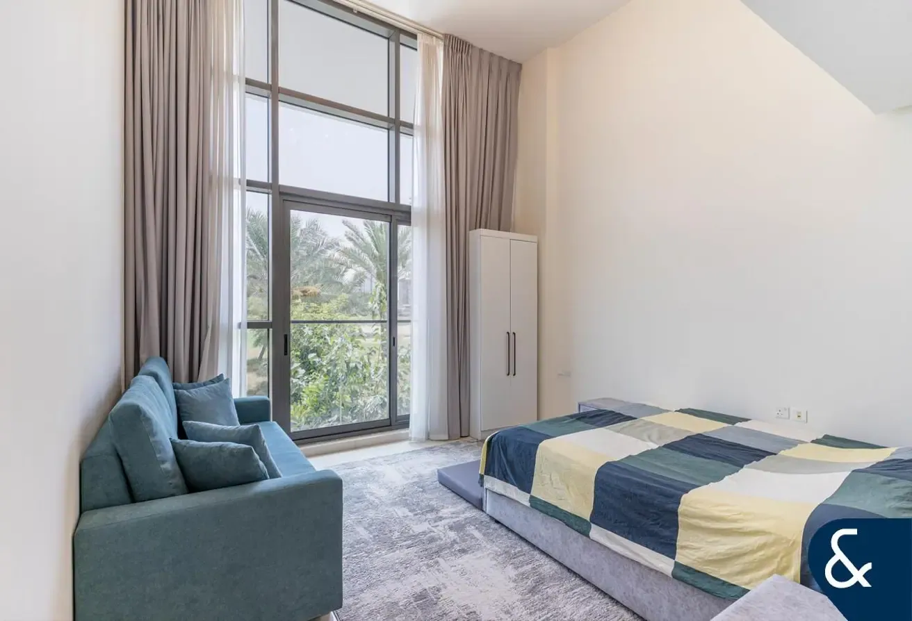 Duplex APT | Golf View | Partially Upgraded