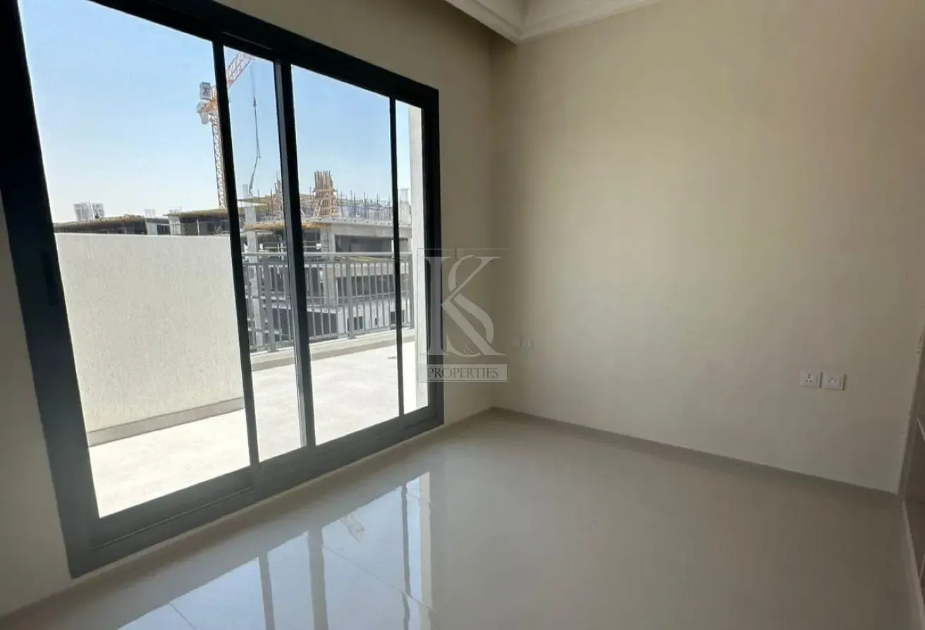 Elegant and Luxury | Fully Furnished | Modern 2BR