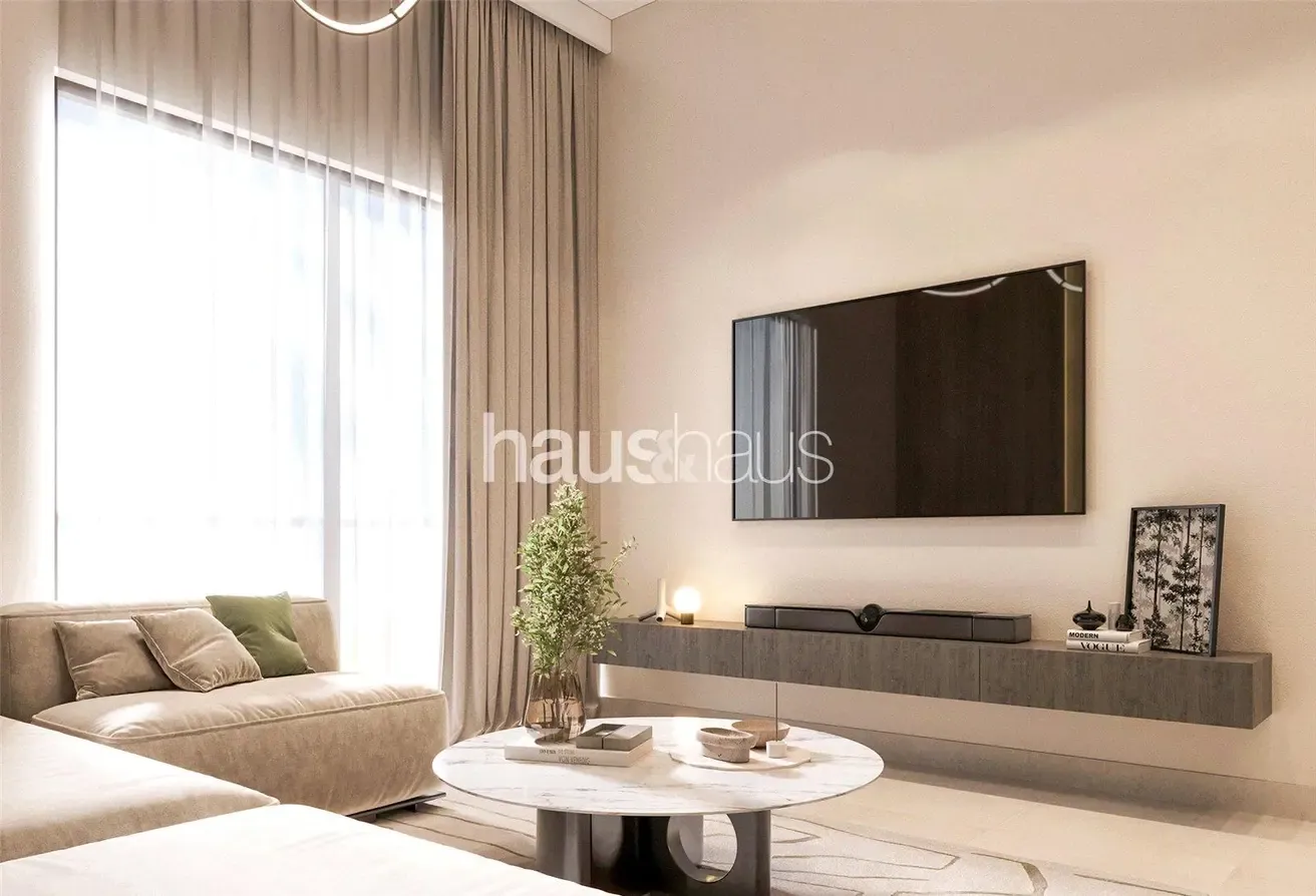 2BR+M Corner Unit | Vastu | Spacious