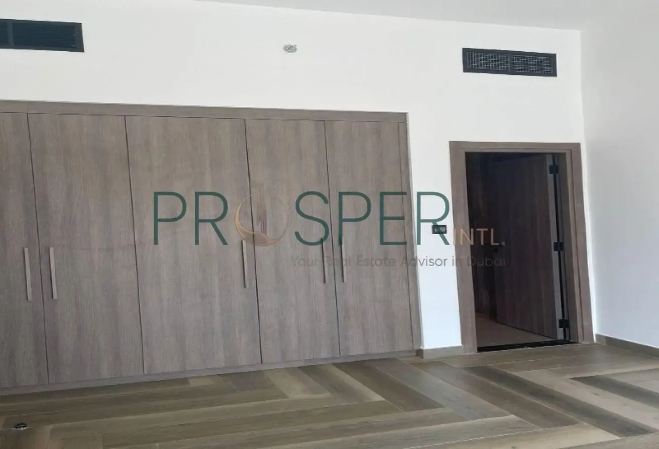 Limited Offer I Pool And Park View I Cash Buyer