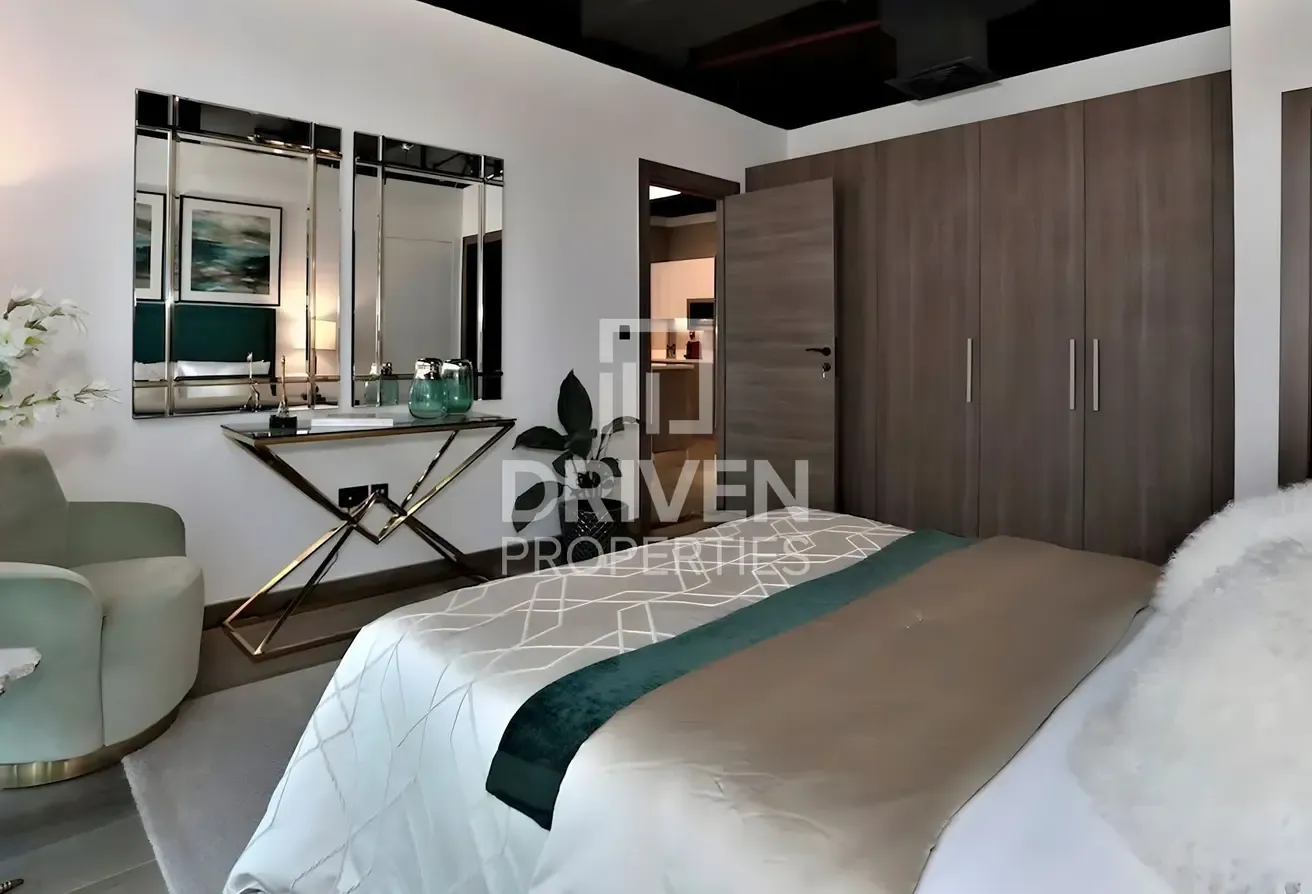 Pool and Park View | High Floor | Investor Deal