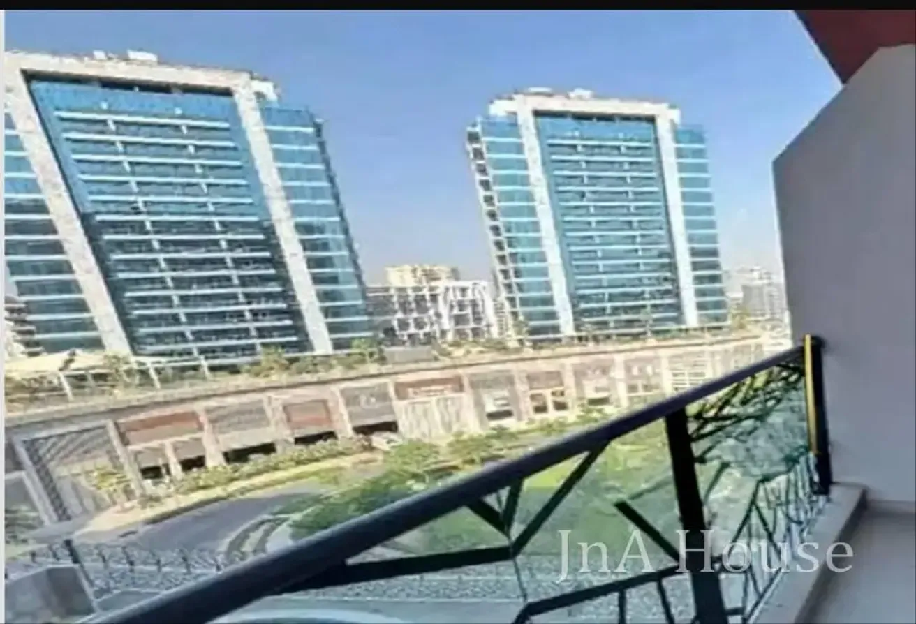 SPACIOUS 1BR  I SEMI FURNISHED I BELOW MARKET DEAL
