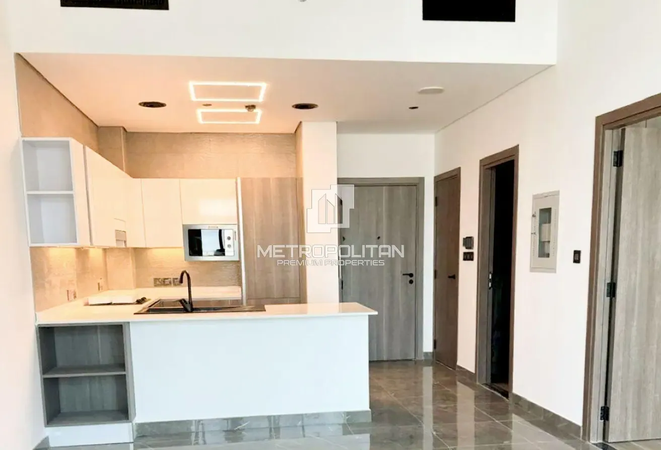Brand New |High Floor |Motivated Seller | Hot Deal