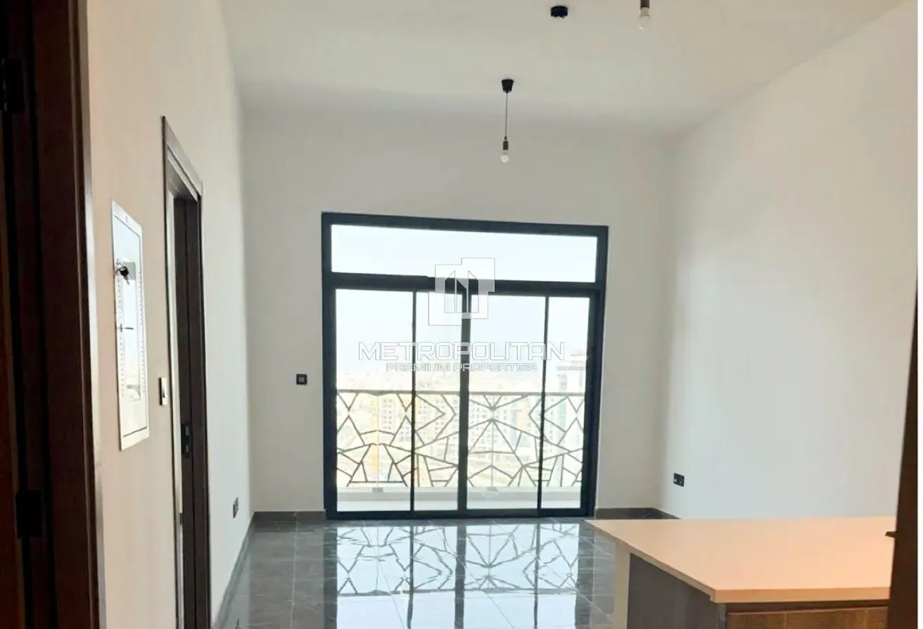 Brand New |High Floor |Motivated Seller | Hot Deal