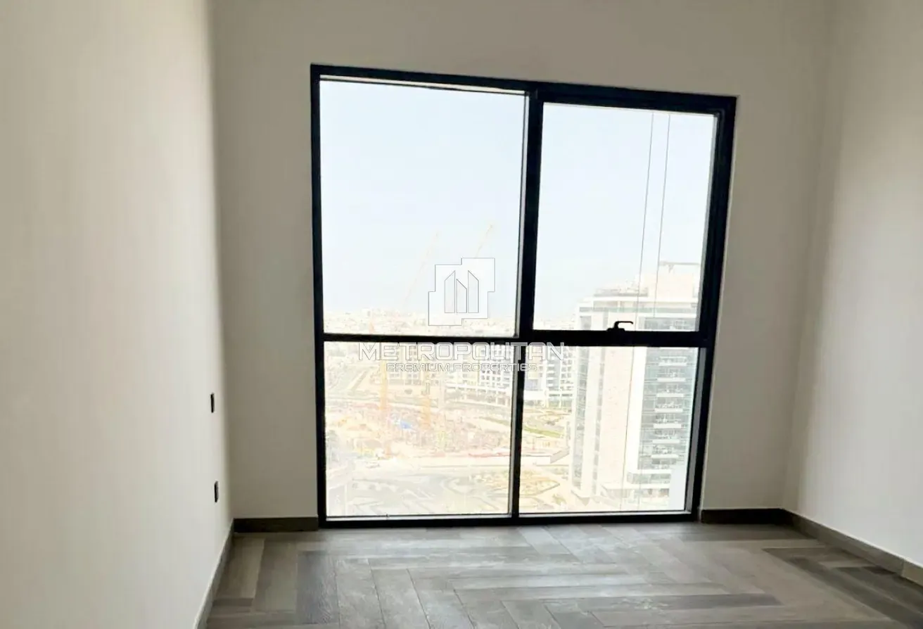 Brand New |High Floor |Motivated Seller | Hot Deal