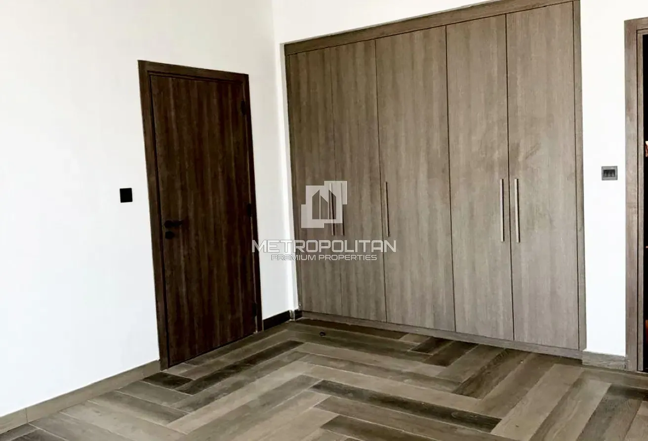 Brand New |High Floor |Motivated Seller | Hot Deal