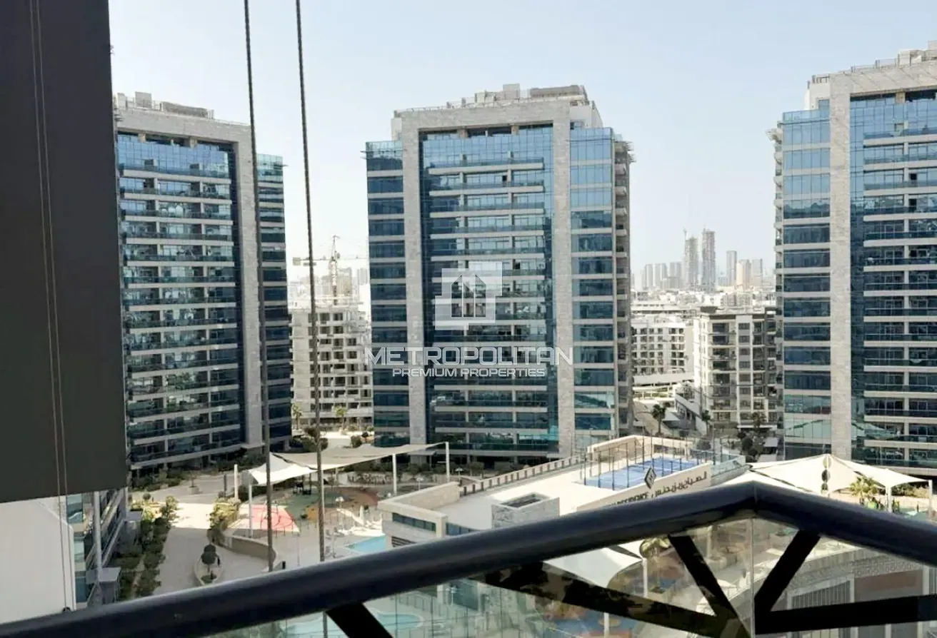Brand New |High Floor |Motivated Seller | Hot Deal