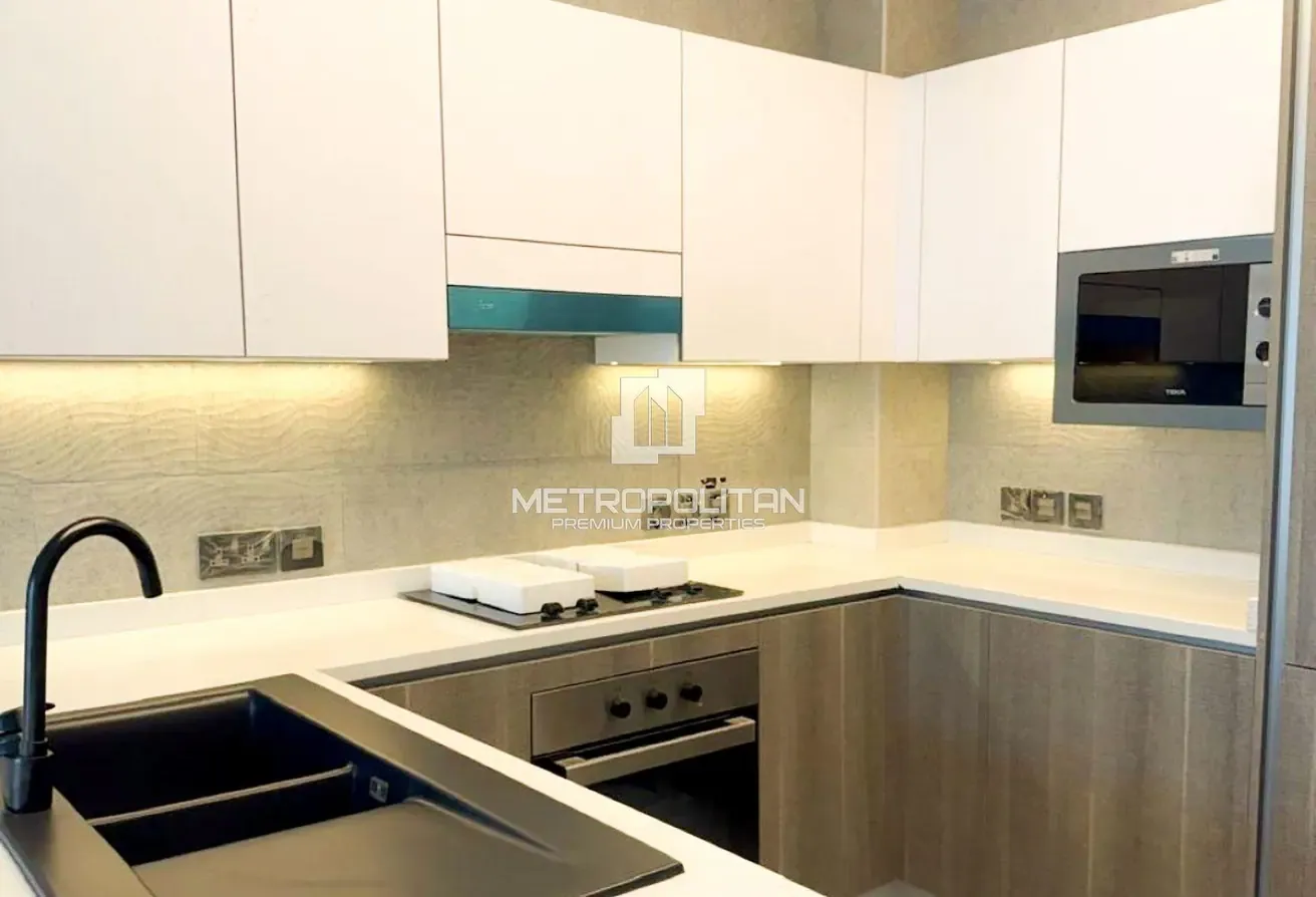Brand New |High Floor |Motivated Seller | Hot Deal