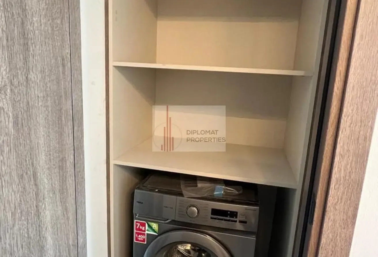 Modern 1BR | Prime Living | High ROI Potential