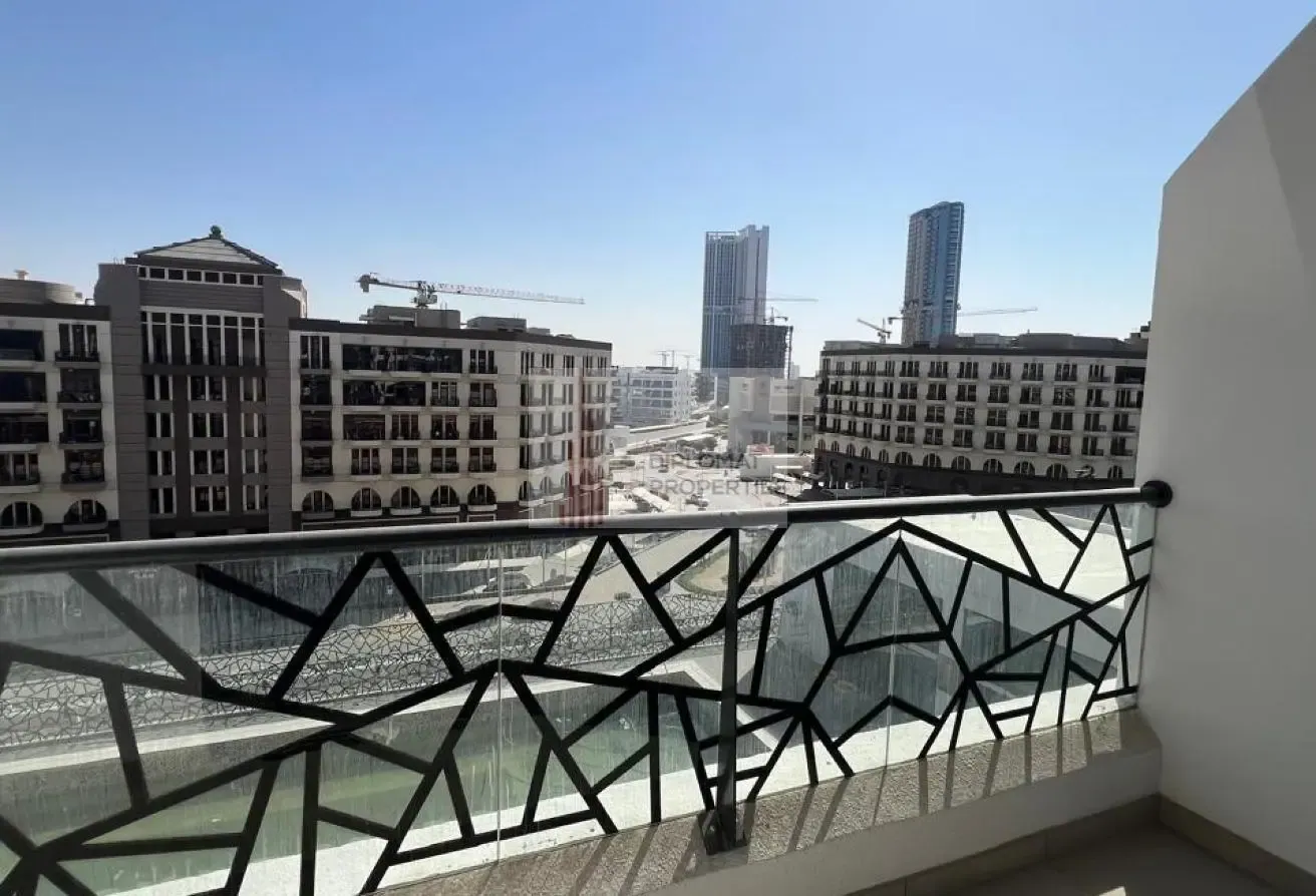 Modern 1BR | Prime Living | High ROI Potential