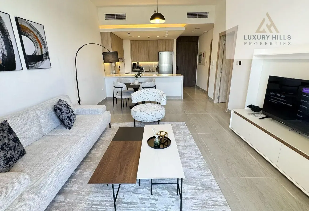 Luxurious 1BHK | Park View | Fully Furnished