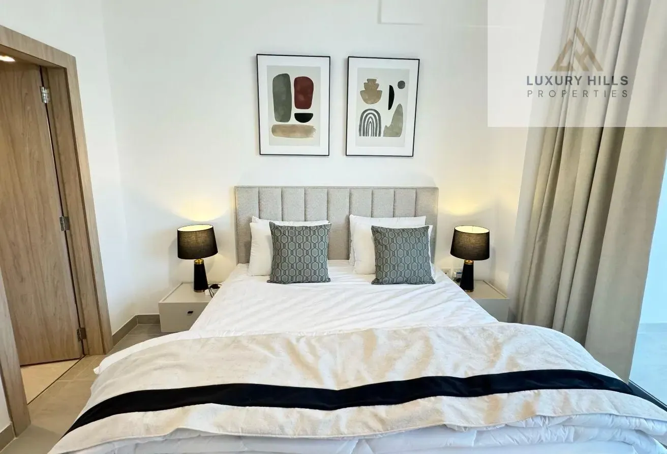 Luxurious 1BHK | Park View | Fully Furnished