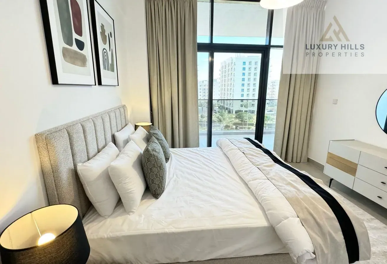 Luxurious 1BHK | Park View | Fully Furnished