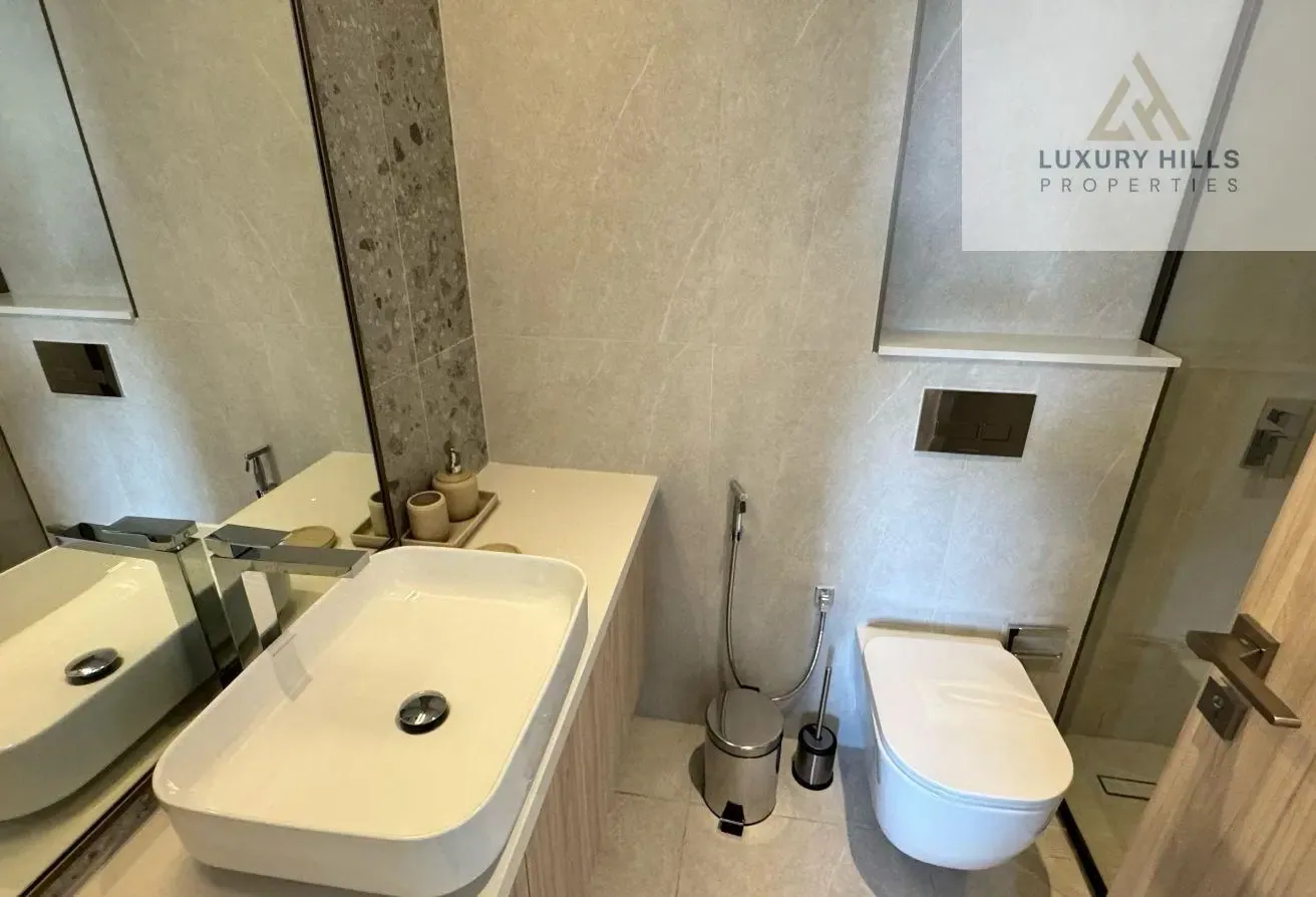 Luxurious 1BHK | Park View | Fully Furnished
