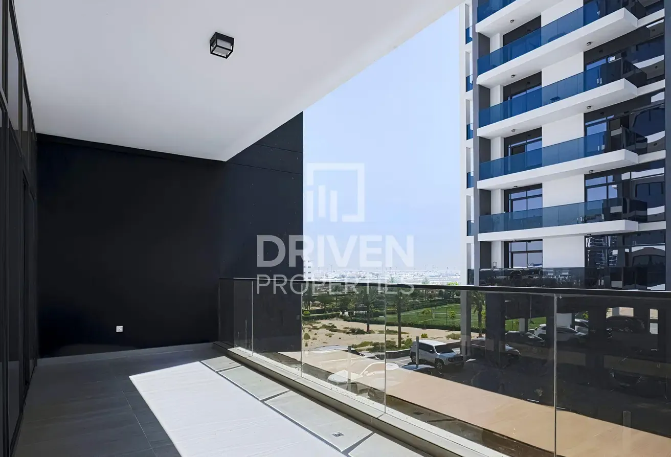 Low Floor | Spacious Living | Parking Included
