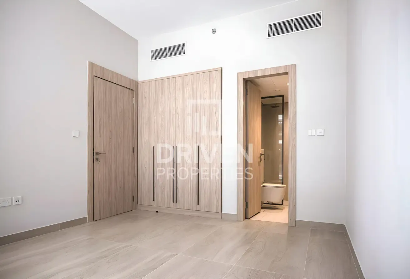 Low Floor | Spacious Living | Parking Included