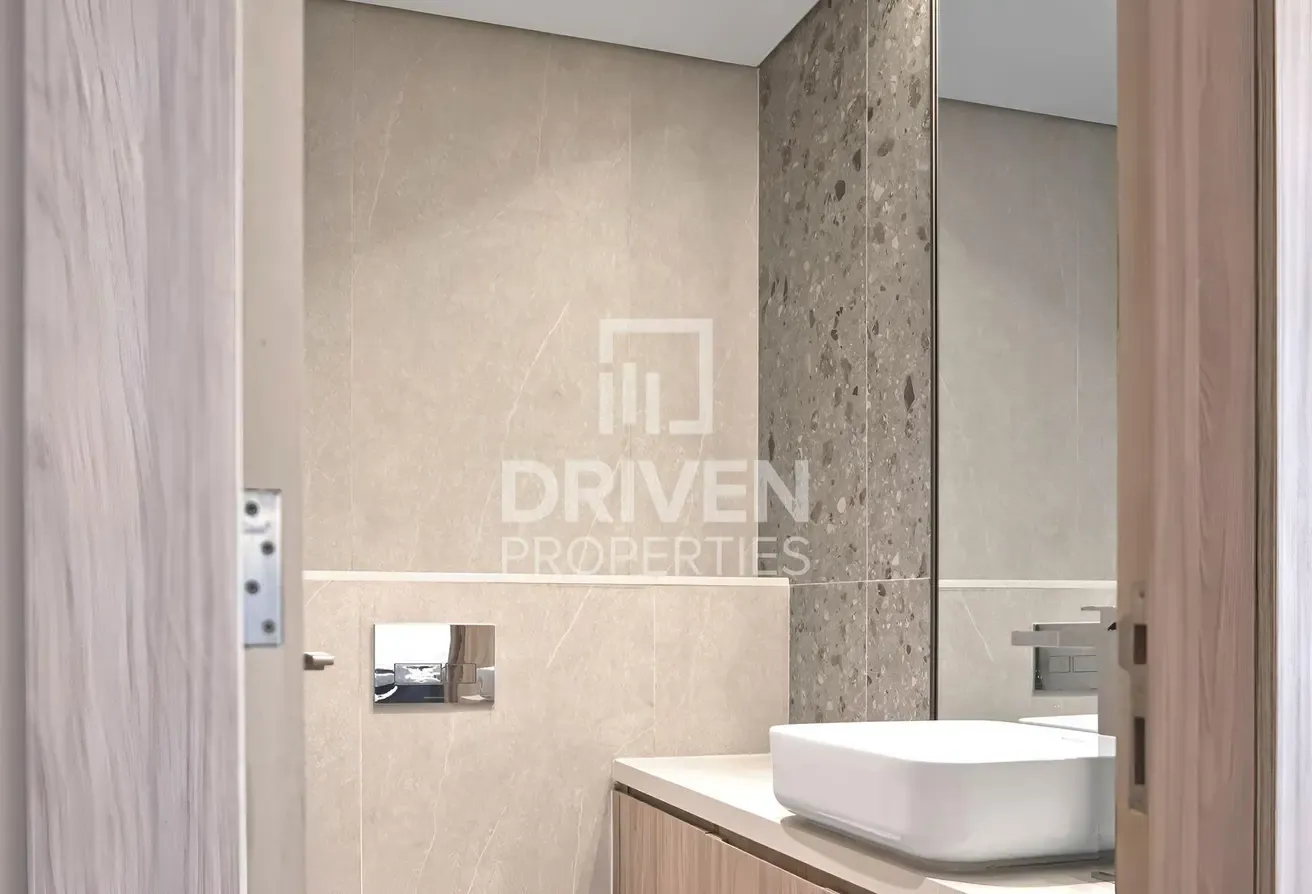 Low Floor | Spacious Living | Parking Included