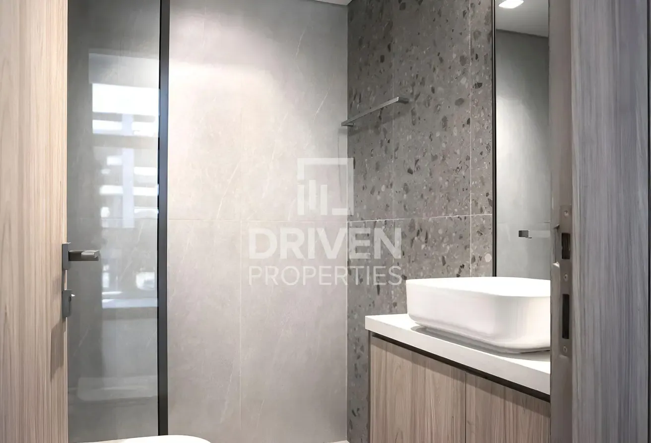 Low Floor | Spacious Living | Parking Included
