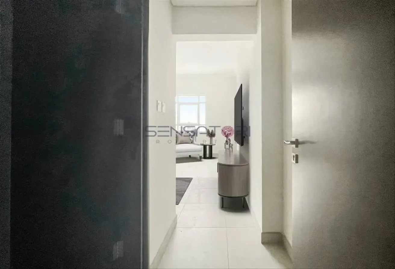 WELL-DESIGNED | SPACIOUS BRIGHT LAYOUT | LOW RISE