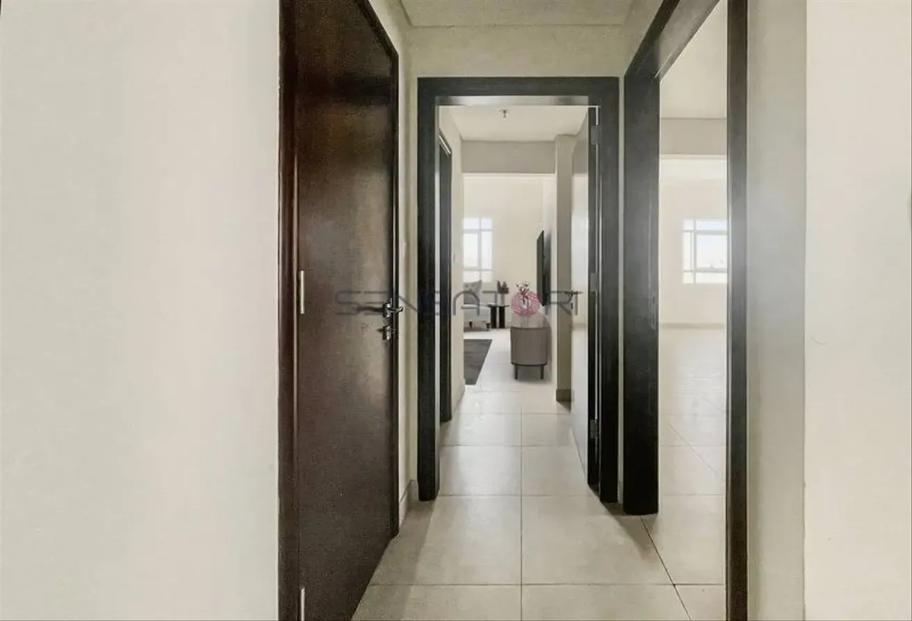 WELL-DESIGNED | SPACIOUS BRIGHT LAYOUT | LOW RISE