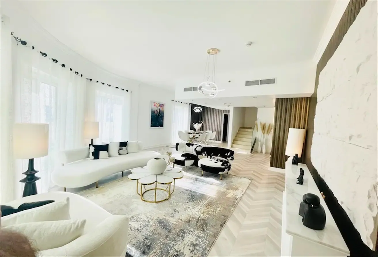 OPEN TERRACE | PERFECT VIEW | SPACIOUS INTERIOR