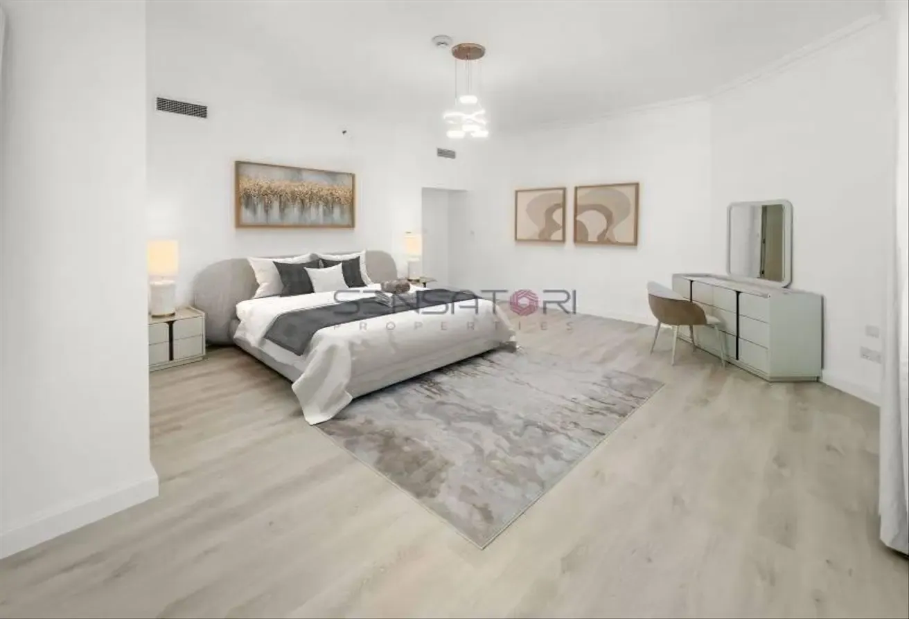 SPACIOUS BRIGHT LAYOUT | VACANT | UPGRADED