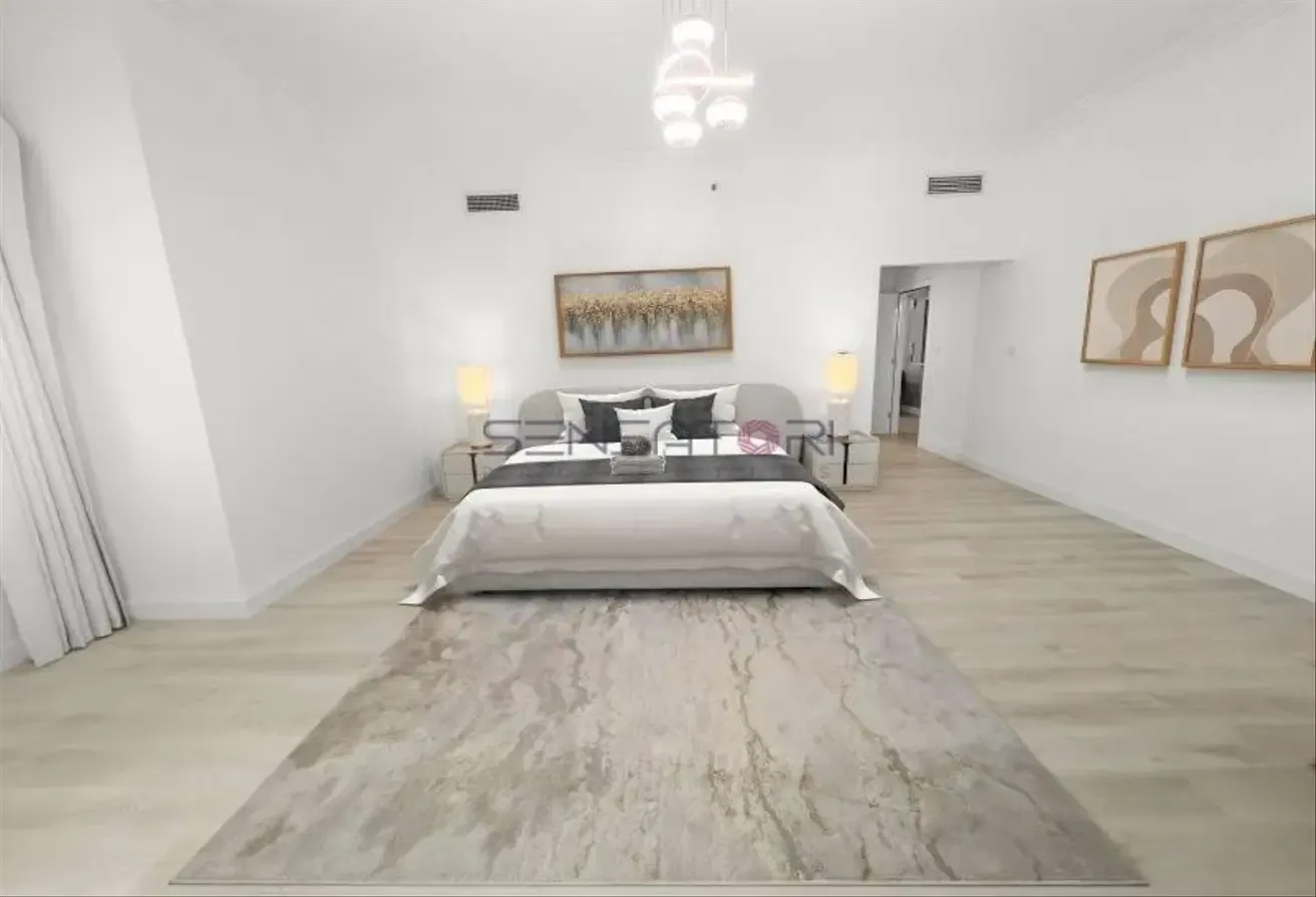 SPACIOUS BRIGHT LAYOUT | VACANT | UPGRADED