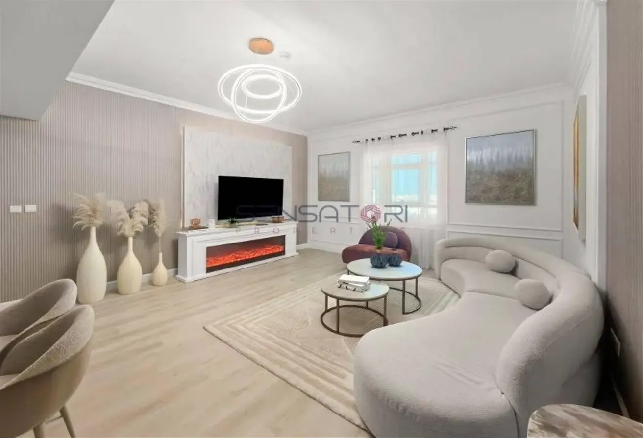 SPACIOUS BRIGHT LAYOUT | VACANT | UPGRADED