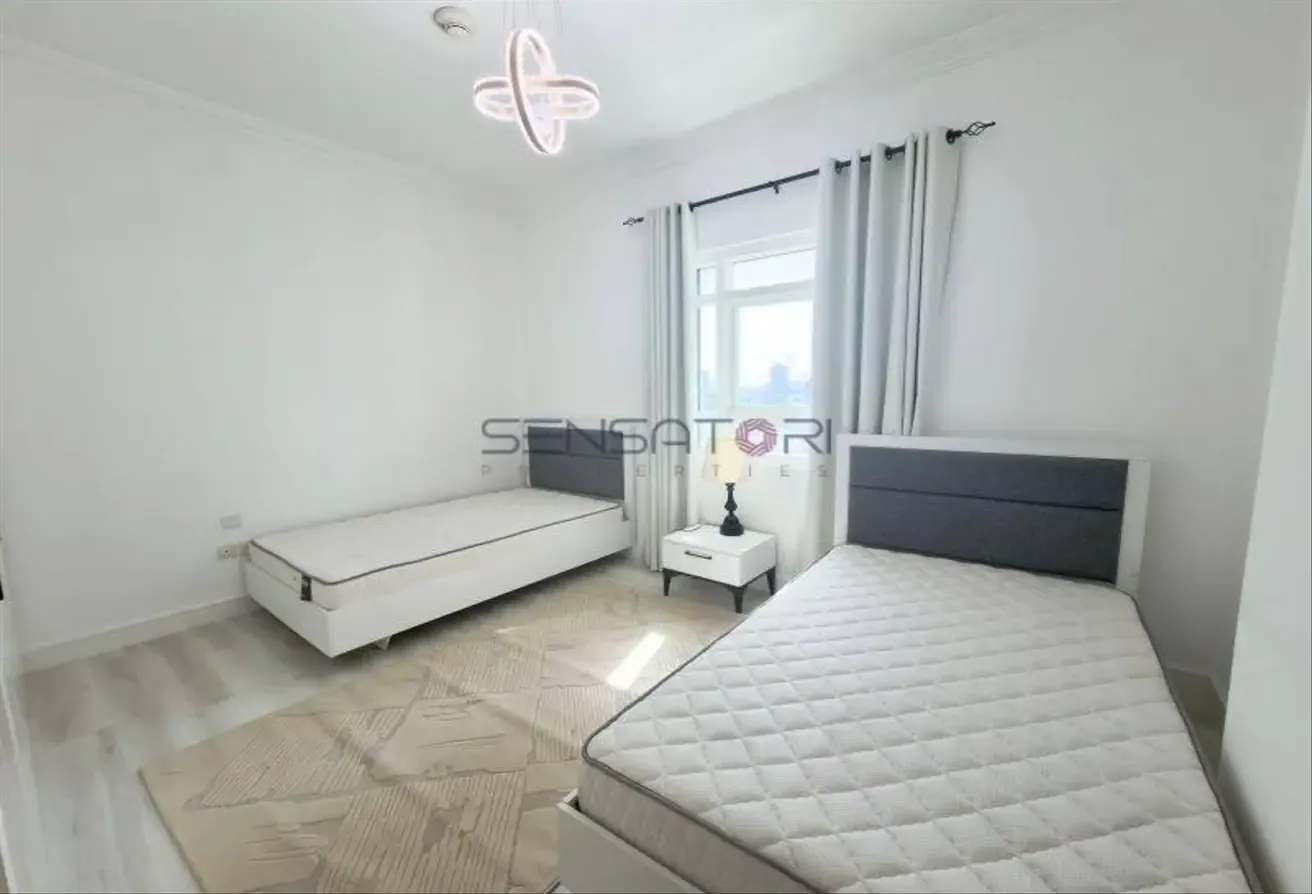 SPACIOUS LAYOUT | FAMILY FRIENDLY | VACANT
